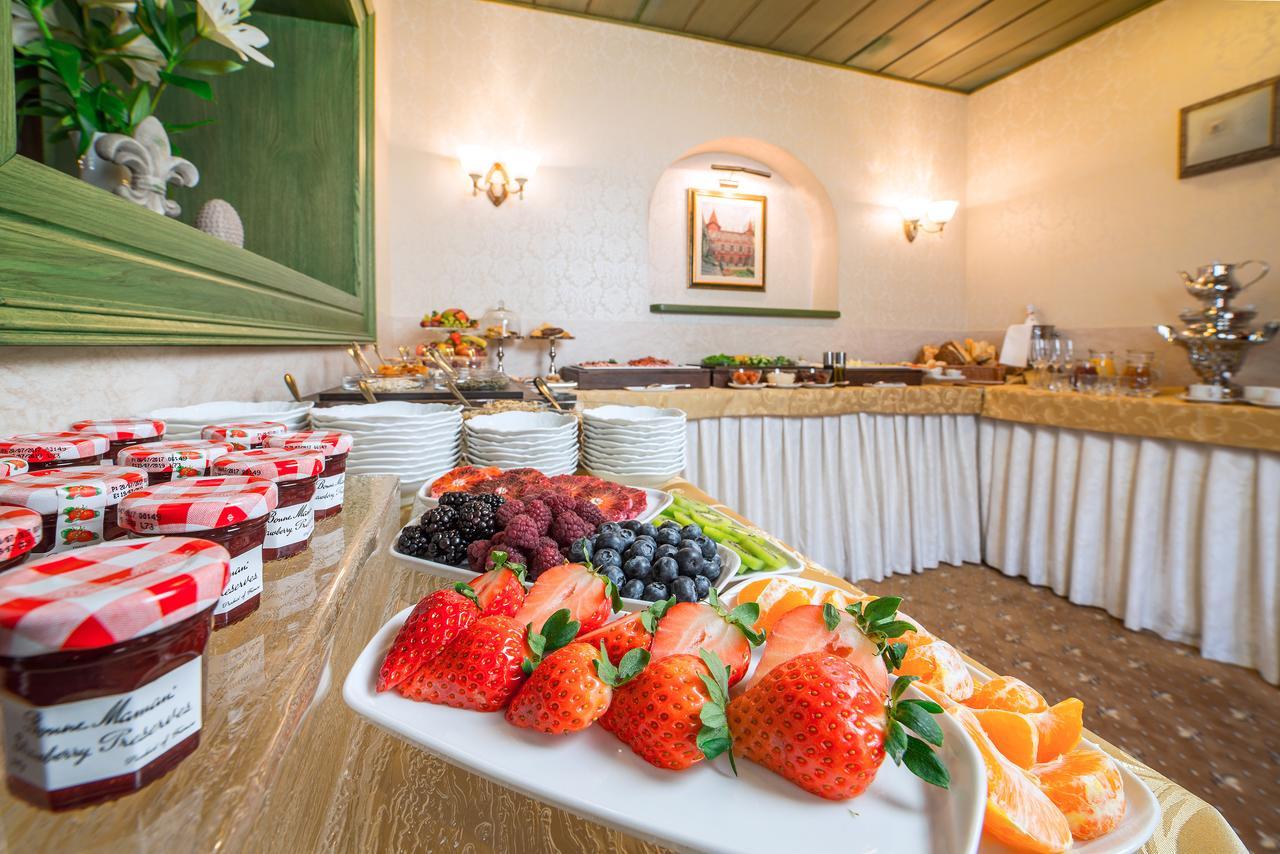 Hotel Three Lilies Inkl Aquaforum Frantiskovy Lazne Luaran gambar