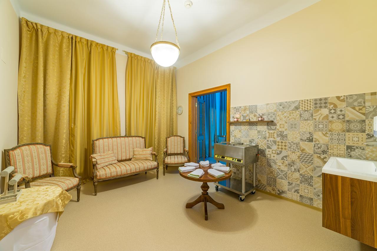 Hotel Three Lilies Inkl Aquaforum Frantiskovy Lazne Luaran gambar