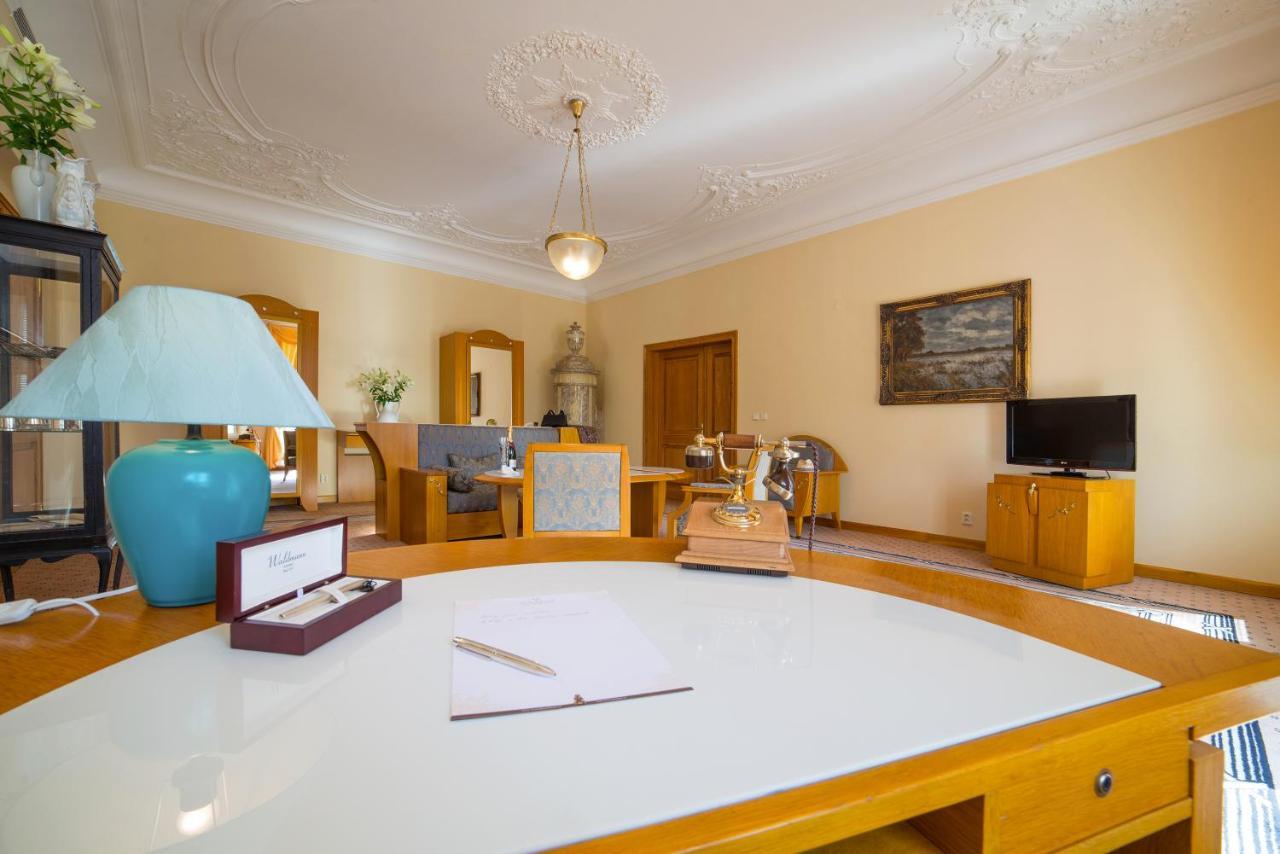 Hotel Three Lilies Inkl Aquaforum Frantiskovy Lazne Luaran gambar